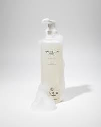 Maria Akerberg | Foaming facial wash